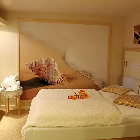 فندق Roehrsdorfer Hof 3*