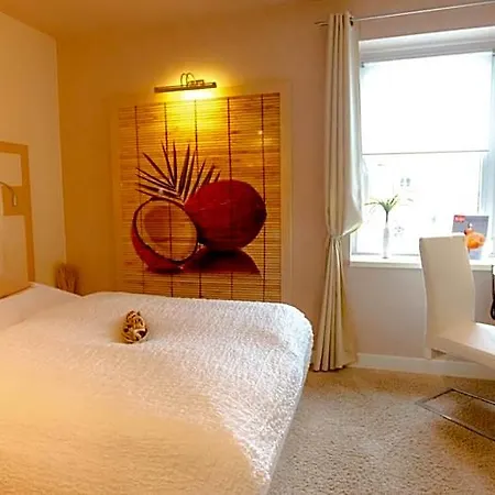 فندق Roehrsdorfer Hof 3*