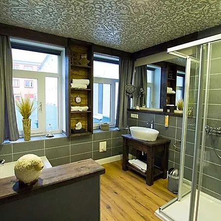 Roehrsdorfer Hof 3*